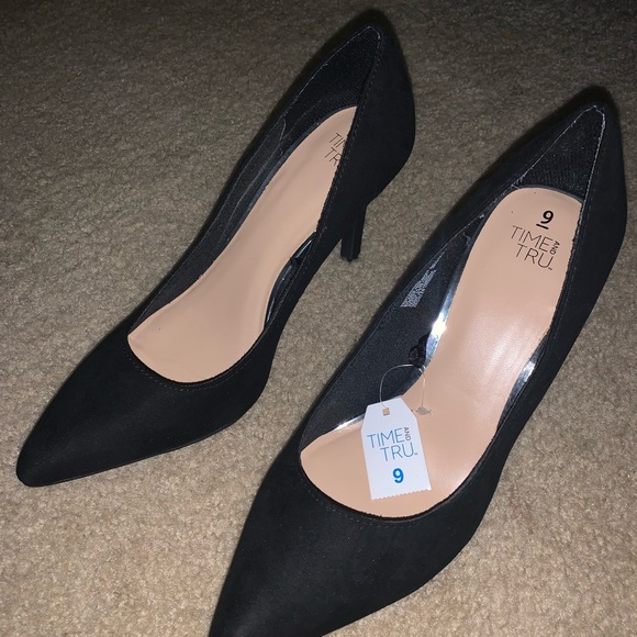 Shoes - Picture 2 of 3